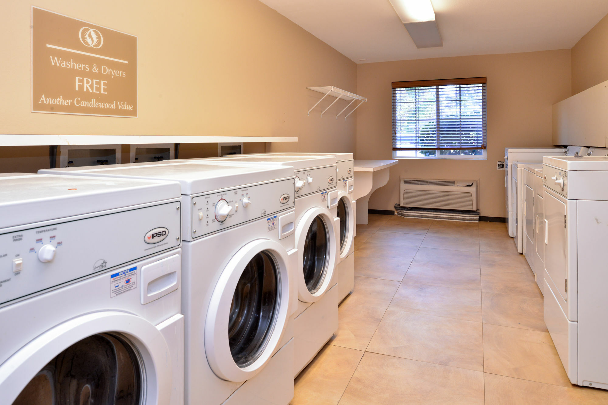 Candlewood Suites Charleston-Northwoods By Ihg North Charleston Zewnętrze zdjęcie