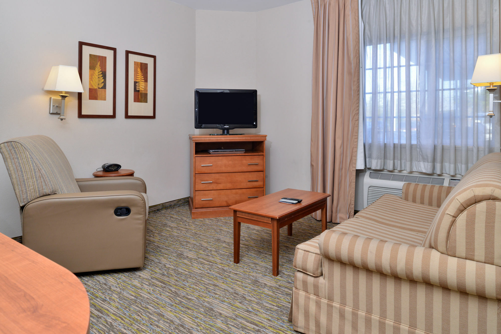 Candlewood Suites Charleston-Northwoods By Ihg North Charleston Zewnętrze zdjęcie